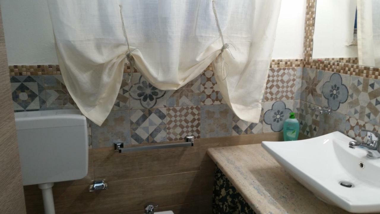 Casa Marta Apartment Palermo Bagian luar foto
